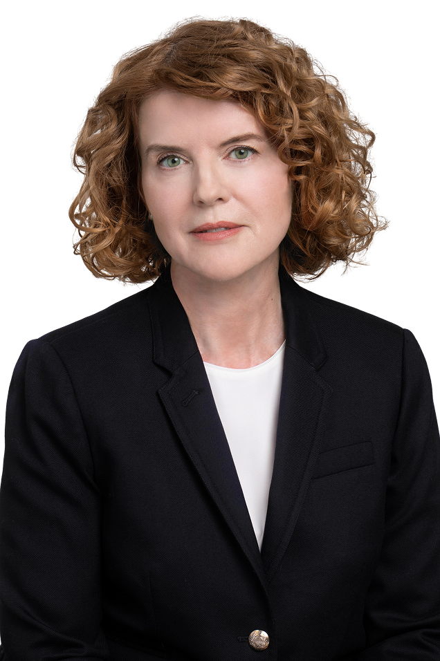 Sarah Graves Headshot